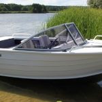 Купить лодку (катер)  Quintrex 475 Coast Runner